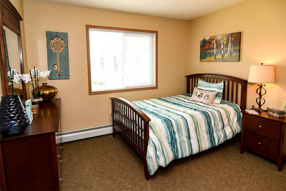 Hermantown MN bedroom