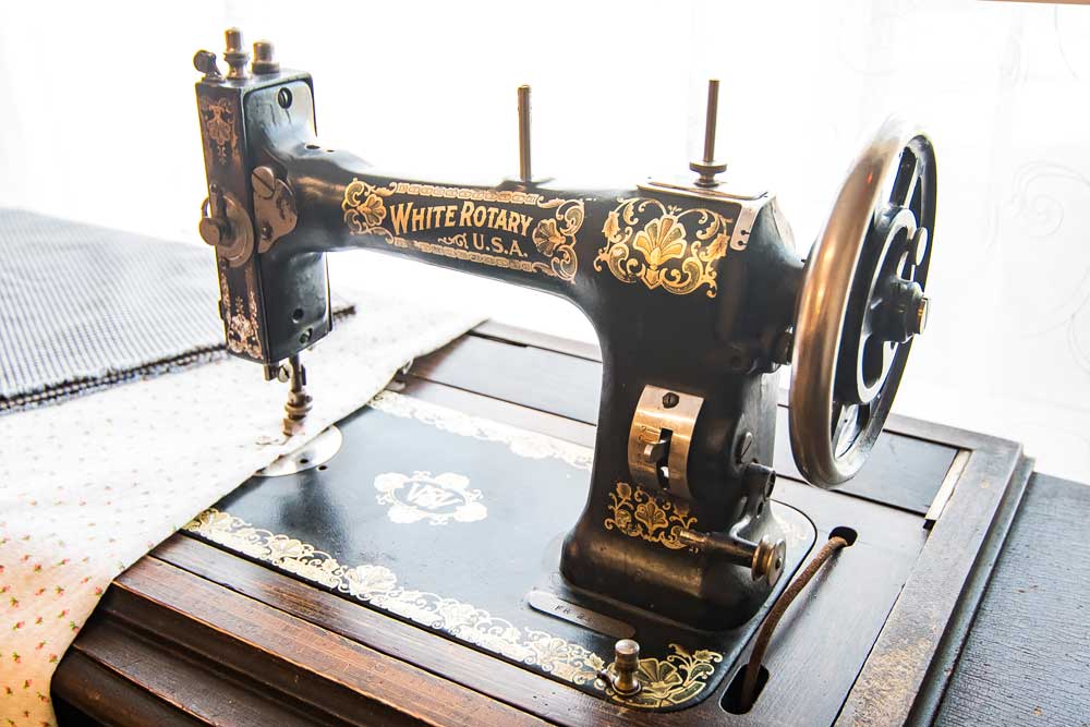 Missoula MT - Life Station Sewing Machine