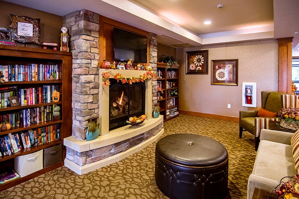 Blaine MN - Commons Fireplace