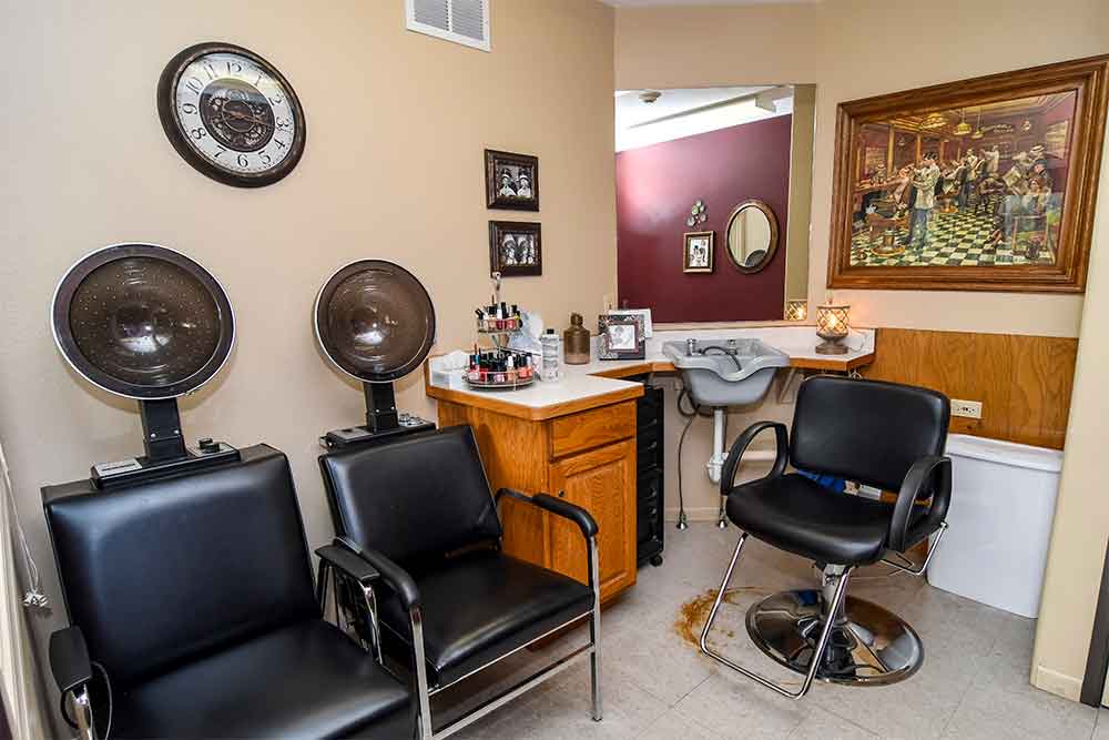 East Grand Forks MN salon