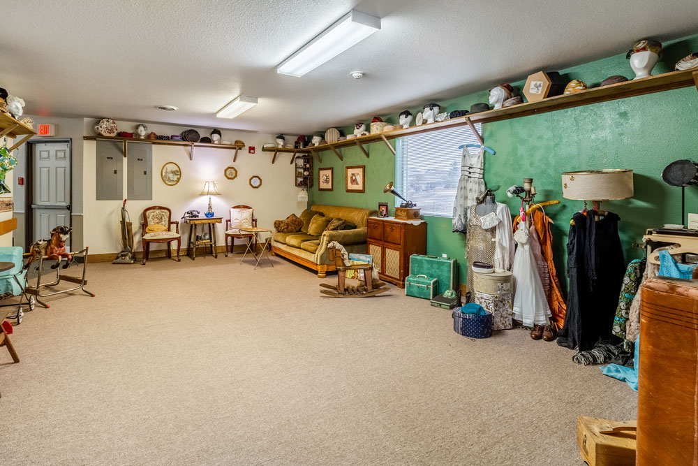 Rapid City Grandma's-Attic Room